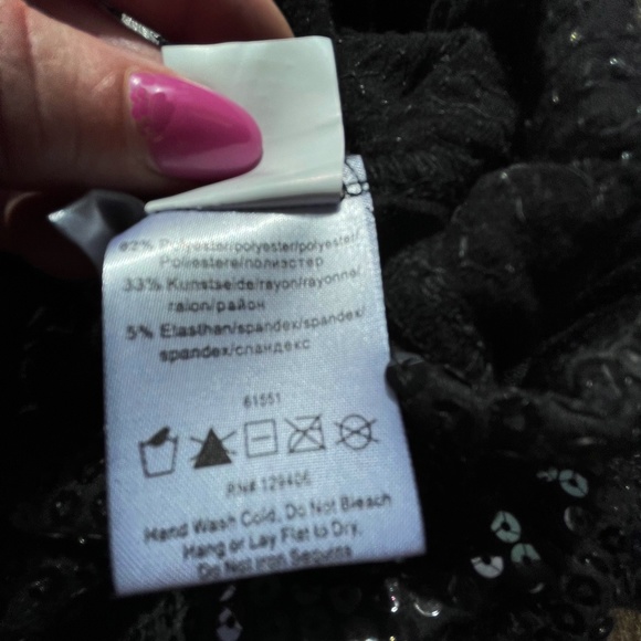 VENUS black sequin shorts | Large - Picture 4 of 13